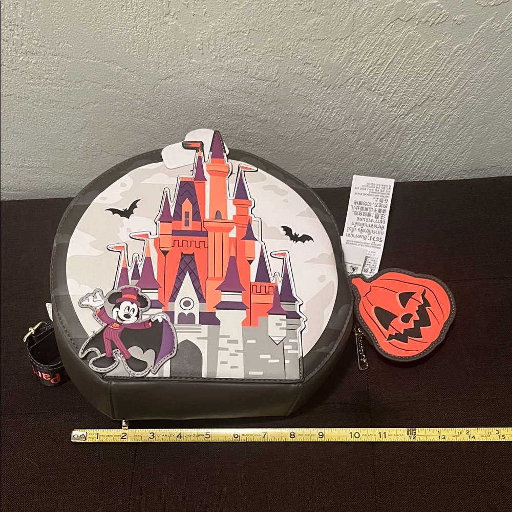 ( 0355) Unisex Disney Castle Themed Backpack - Picture 4 of 17